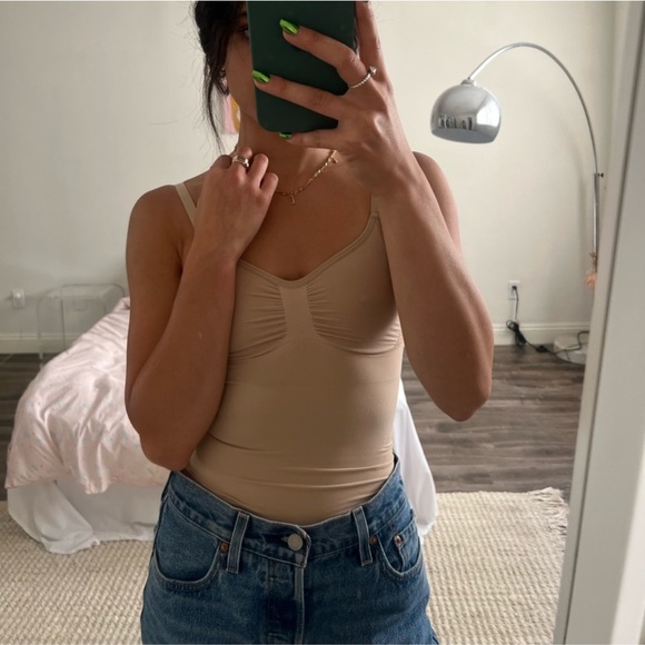 Skims seamless sculpt brief bodysuit - Picture 2 of 4